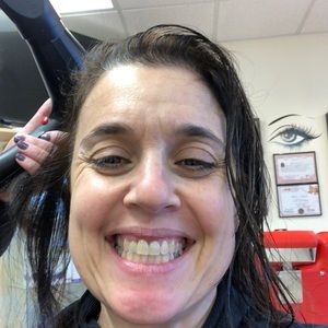 Meet your Posher, Ellen